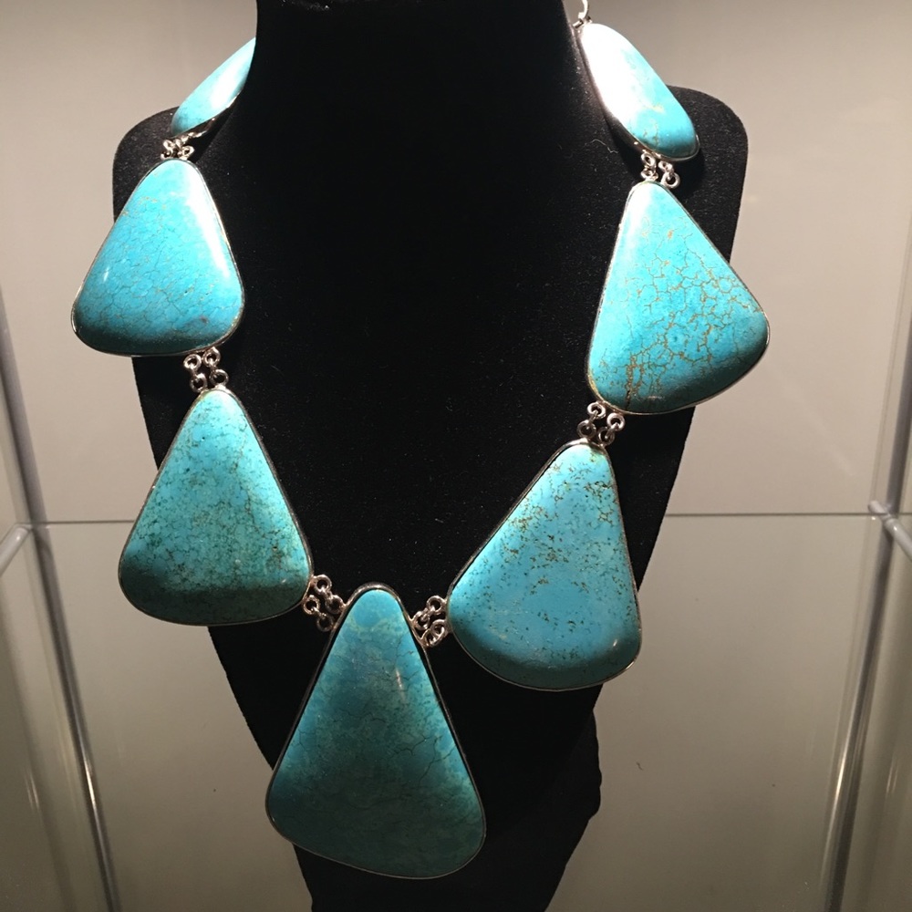 Turquoise stone necklace